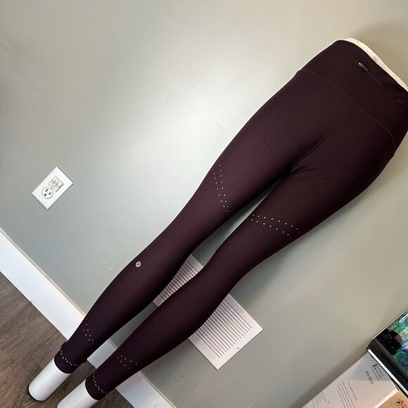 Lululemon Zoned In Tight *27"
 (First Release) Size 8 - Picture 2 of 2